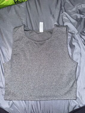 Yogalicious Gray Sleeveless Crop Top